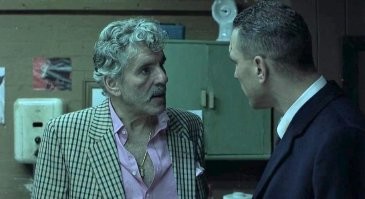 - Тони, открой цыганку.
- Что значит "открой". Это ж не банка фасоли!
- Ты знаешь, что это значит.