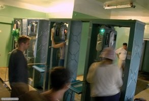 Несмотря на то, что пост херня откровенная, станция ЧАЭС была полностью остановлена лишь 15 декабря 2000 года. Проверки на загрязнённость персонал проходит там до сих пор.