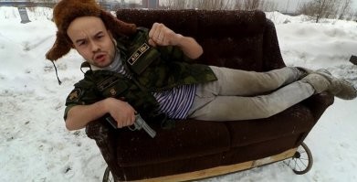 Только в дыню.....