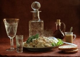 пельмени под водочку... холодненькую... м-м-м-м...