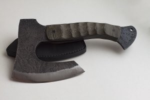 Мои топоры (обычный и кулачный)