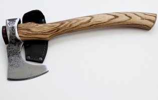 Мои топоры (обычный и кулачный)