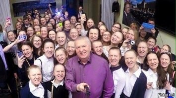 25 примеров поразительного сходства между родственниками