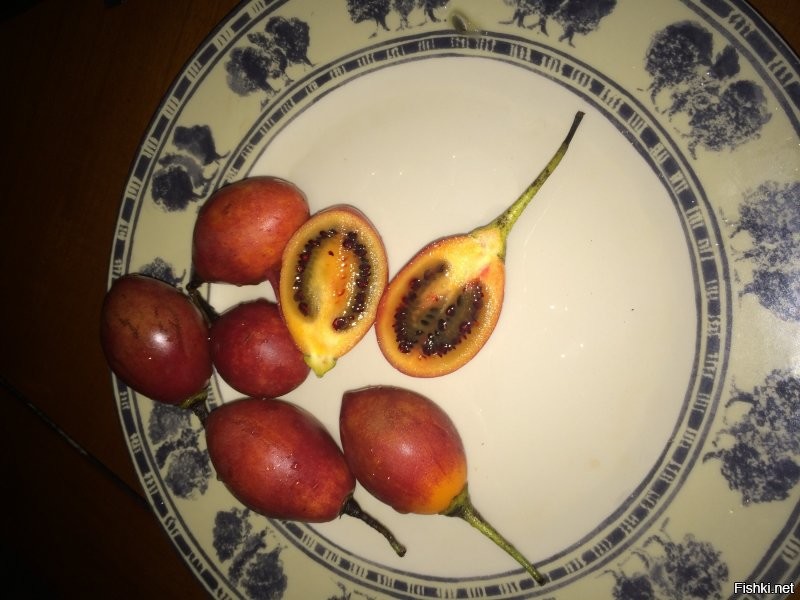 В Индонезии и окрестностях пришлось жрать эту ботву, было вкусно...