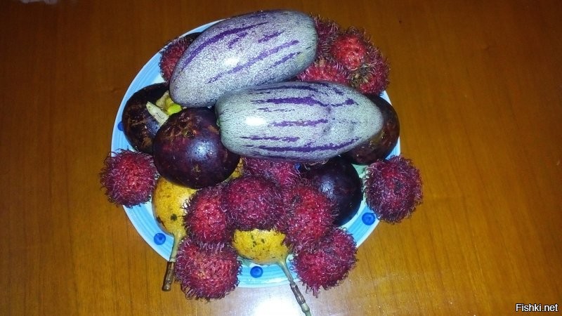 В Индонезии и окрестностях пришлось жрать эту ботву, было вкусно...