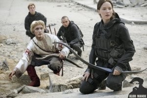 Вот это было уровень "художник смешивает персонажей" , а то что тут показано, просто школьник в фотошопе балуется.