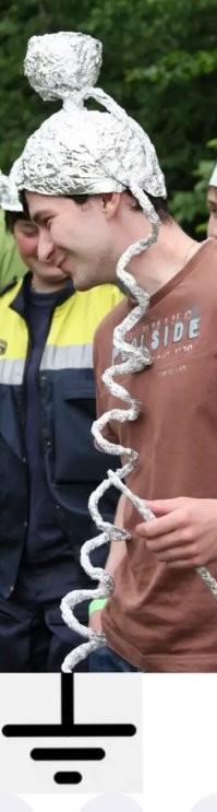 Шапочка из фольги, не работает без нормального заземления!