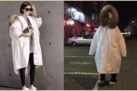 Размер, тот-же. Если девушка на левом фото застегнется, будет выглядеть так-же.