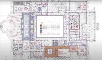 С кремлеботами спорить бесполезно. У них методичка. 
Для понимания нормальных людей есть схема. Слева - та самая аквадискотека (а не внутренний двор).