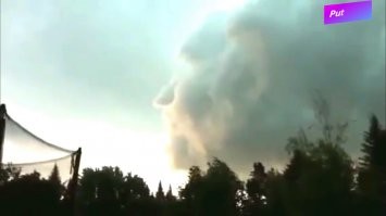 Присылайте свои фотографии неба