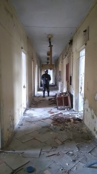 Вот - всё что осталось от когда то величайшего и одного из самых секретных объектов СГ-3 на Кольском полуострове. Думаю многие узнают это место. Жаль что всё так заброшено сегодня...