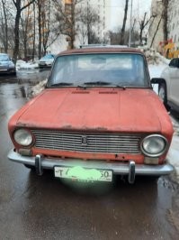Вчера поставил на учет ваз-2101 1978 года. Кто и как хранил не знаю. Тачка едет.