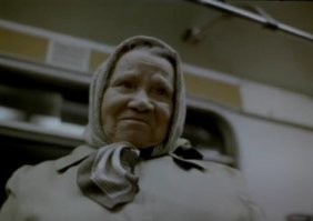 Мальчонка вырос, а всё никак с бабкой в пустом транспорте разминуться не может.