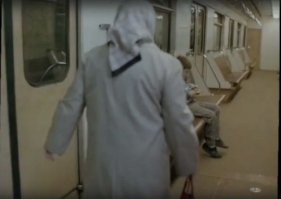 Мальчонка вырос, а всё никак с бабкой в пустом транспорте разминуться не может.