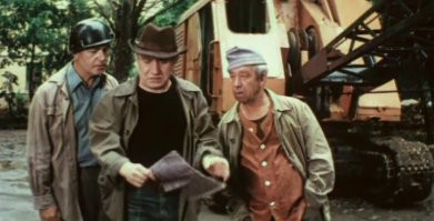 Ну, "Горбатый" - это классика...
А бригадир в "Раз на раз не приходится"?
А Джон Сильвер?
А...?
И многие другие роли и "озвучки".