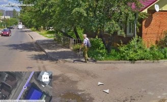 Я гулял с собакой и тоже видел такую машину.
Она нас, похоже, тоже заметила...