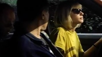 Так. Стоп ! А какже "Устрицы из Лозанны"(1992) ? Она там таксистку играет . Хоть и перестроечная комедия но с юморком на те времена.