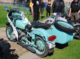 А чё так мало фотографий? Гугл сломался?