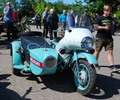 А чё так мало фотографий? Гугл сломался?