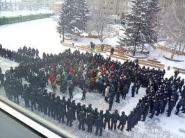 Накануне центр Питера стал самым безопасным или опасным? Полиции больше чем людей, мимо проходящих...