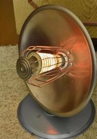 Красиво, жаль, что не правда... Всего одна фаза 220 в туда приходит. Даже не 3 на 380 в. Да и сечение ни о чём. 

Некоторым умным умникам из соседей квартиры, пытающихся собственноручно подключить теплый пол на балконе - не помешало-бы...
В хрущёвках проводка люминь, даже советский чайник на 400 Вт не всегда выдерживает...

Не говоря уж об калориферах