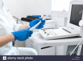 1. Одноразовая зашита узи. 2. На презике смазка и легче заходит во влагалище. Как-то так.