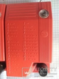 Такой аппарат для изучения тире-точек был. Питался от одной плоской или двух круглых 373 батареек.