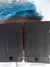 Такой аппарат для изучения тире-точек был. Питался от одной плоской или двух круглых 373 батареек.