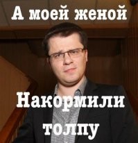 "Ну ее еще там омоновец так... душил" - Питт и Джоли о том, как бы началась их любовь в России-2021