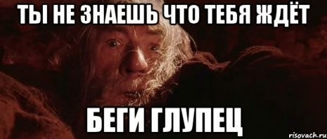 Искренние эмоции девушки, которой неожиданно сделали предложение руки и сердца