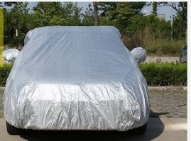 это был специальный чехол с резинкой для укрытия авто