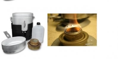 А чего не работать-то? 
Примус "Огонёк", к примеру, на том же принципе работает. 
Нагрев топлива, пары выходят, горят. 

Похожие горелки, в некоторых армиях используют. 
Вот шведская: