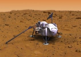 "В случае успеха миссия "Тяньвэнь-1" сделает Китай первой страной, которая выйдет на орбиту, приземлится и развернет марсоход в своей первой миссии на Марс."

Автор, что за бред ты копипастишь?
Если тебе лень изучить тему, то вот вкратце:
Самыми первыми были советские аппараты – Марс-2 и Марс-3, достигшие планеты в 1971 году. Однако им очень не повезло – посадка происходила в условиях сильной пылевой бури и Марс-2 27 ноября 1971 года разбился при посадке. Марсу-3 удалось приземлиться 2 декабря, и он начал передавать даже картинку, но длилось это всего 14.5 секунд, после чего связь прервалась и что там случилось, до сих пор неизвестно. Однако миссия не была полностью провалена – орбитальная станция продолжала работать почти год и присылать массу важнейших данных о планете.
Викинг-1 – первый успешно приземлившийся, или примарсившийся на Марсе аппарат. Он был запущен НАСА 20 августа 1975 года, а приземлился 20 июля 1976 года. Он передал первые удачные снимки непосредственно с поверхности планеты, и люди впервые увидели марсианские ландшафты, притом в цвете.
Был еще и Викинг-2, который приземлился в то же время на другой стороне планеты. Этот аппарат проработал 4 года, пока его аккумуляторы полностью не израсходовали свой ресурс.
В 1996 стартовала ракета Дельта-2 с аппаратами миссии Mars Pathfinder. В итоге на Марсе оказался марсоход Sojourner, который был подвижной частью самой станции Mars Pathfinder. Он съехал с нее и стал работать на местности, в то время как основная станция была неподвижной.
В процессе работы марсоход передал на Землю много фотографий и данные спектрометрии, что позволило лучше разобраться с химическим составом марсианского грунта. Также изучалась атмосфера и изменения температуры.
Марсоход Спирит сел на планету 4 января 2004 года, и планировалась его работа в течении 90 солов, за которые ему нужно было преодолеть около 600 метров. Однако на деле марсоходу помог ветер, сдувавший пыль с солнечных батарей, благодаря чему выработка электроэнергии стала эффективнее, чем планировалось. В итоге Спирит вместо 600 метров преодолел 7.73 км и проработал до 22 марта 2010 года – более 6 лет!
Марсоход Оппортьюнити сел на поверхность Марса 25 января 2004 года, через 3 недели после Спирита, но по долготе это место было смещено на 180 градусов. Этот марсоход по конструкции практически идентичен Спириту, то есть их можно считать близнецами. В отличие от Спирита, Оппортьюнити нигде не застрял (был один случай, но его удалось освободить), и продолжает работать до сих пор, побив все рекорды по долгожительству среди всех марсоходов.
Марсоход Кьюриосити оказался на Марсе в августе 2012 года, и сейчас это пока самый новый и современный аппарат на этой планете. Питание марсохода также отличается от предыдущих моделей – на нем нет солнечных батарей, а стоит ядерный источник энергии на плутонии-238, который производит как тепло для обогрева оборудования, так и электроэнергию. Его ресурса хватит еще лет на 20-35, а то и больше. «Вояджеры» с подобной энергоустановкой работаю уже 40 лет, хотя энергия у них уже практически закончилась.