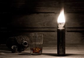 Как говорится, не прошло и двух лет...



Наши дедушки и бабушки (а для кого-то - прадедушки и прабабушки) поступали проще.