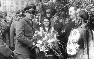 Нация предателей, что поделаешь.