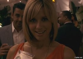 Кстати, с Тришей они потом уединились в каком то пустом кабинете.
Очень даже жизненно
Правда, не знаю какие там сегодня правила, в последний раз был в начале 90-х, можно было бродить по всей школе и заглядывать в любой кабинет.