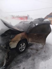 а это мы вчера тушили..
в новенький Renault DUSTER, на СТО установили подогреватель от 220В
и вот результат..