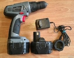 Похоже это не Интерскол, а Практил. Леруашный бренд. Если не сломается в первую неделю, прослужит долгие годы. 
 Да , а электролобзик-Блекндеккер, бензопила-Штиль, кагбе компенсируют зашквар от нонейма)