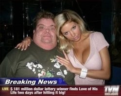 -Американец выиграл в лотерею 181 миллион долларов и через два дня встретил любовь всей своей жизни.