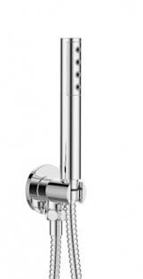 А по нормальному сделать никак? Порадуйте своих дам. С моим краном это так себе, а со стандартным смесителем вообще шикарно. Дивертор + шланг + гигиенический душ = от 1500 р. и 10 минут делов.