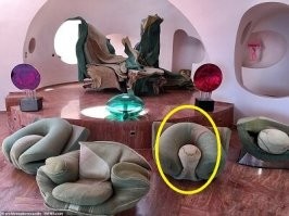 Мне как-то не уютно будет в этом кресле.