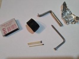 странное сочетание разных штуковин, может это не случайно?