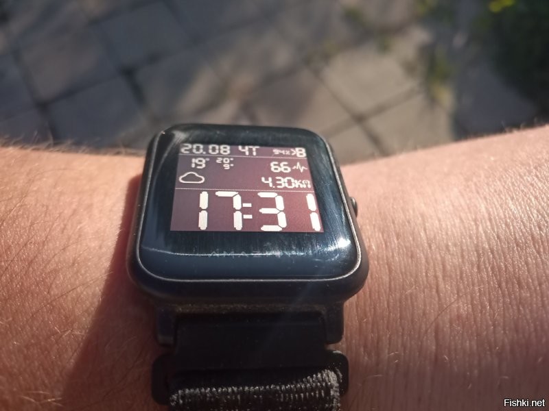 Хотите вынести себе мозг пересчётом в привычные цифры? 

Можно купить смартчасы, на которых можно менять циферблат. 
И менять по желанию. 

Хоть на Ауребеш: :)

Я Амазфит Бип пользуюсь. 
Очень хорошие. Автономность - месяц. 
И не слепнут на ярком солнце. 
Наоборот, чем ярче вокруг, тем лучше. 
Ночью подсветка, конечно есть.