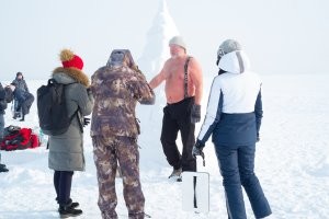 Эт точно. Вчера в Новосибирске. Конкурс по постройке иглу. Фото моё.