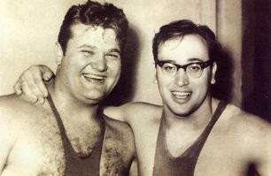 У меня в каптёрке висело это фото, Власов и Жаботинский... Гордость нашей Великой СТРАНЫ