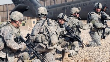 Не реферат, а беспорядочная херня с акцентом на ненужные вещи. И просто дофига воды!
Чем сейчас реально воюют в мире в двух картинках: