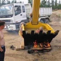 "Умеют отдыхать"

Тут, скорее, не отдыхать, а банально помыться на объекте негде.