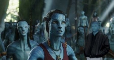 Неизвестный парень сфотографировался с десятками голливудских звезд