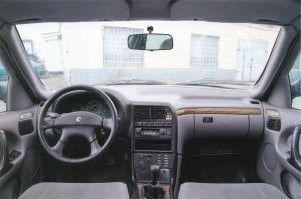 Гордость советского автопрома: Даг ДеМуро снял обзор на «Волгу», и она его рассмешила