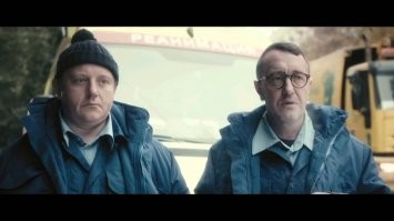 В Амстердаме парень провалился под лед во время катания на коньках